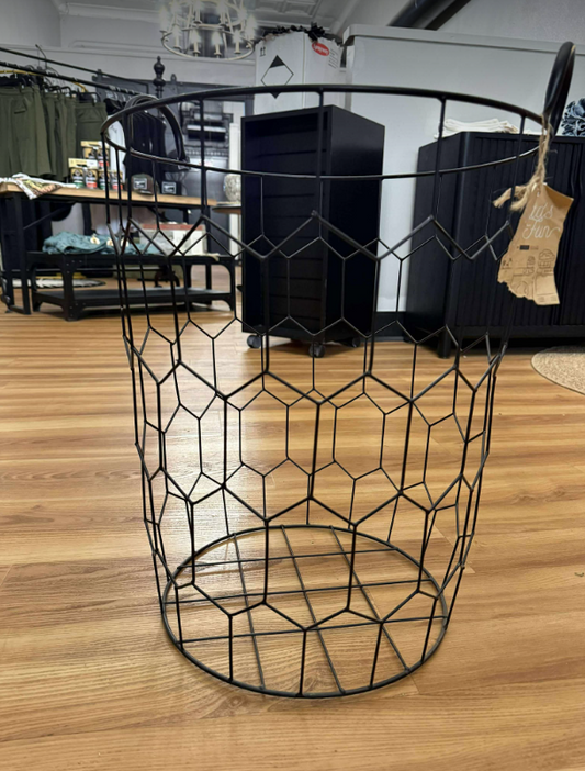 Farmhouse Laundry Hamper