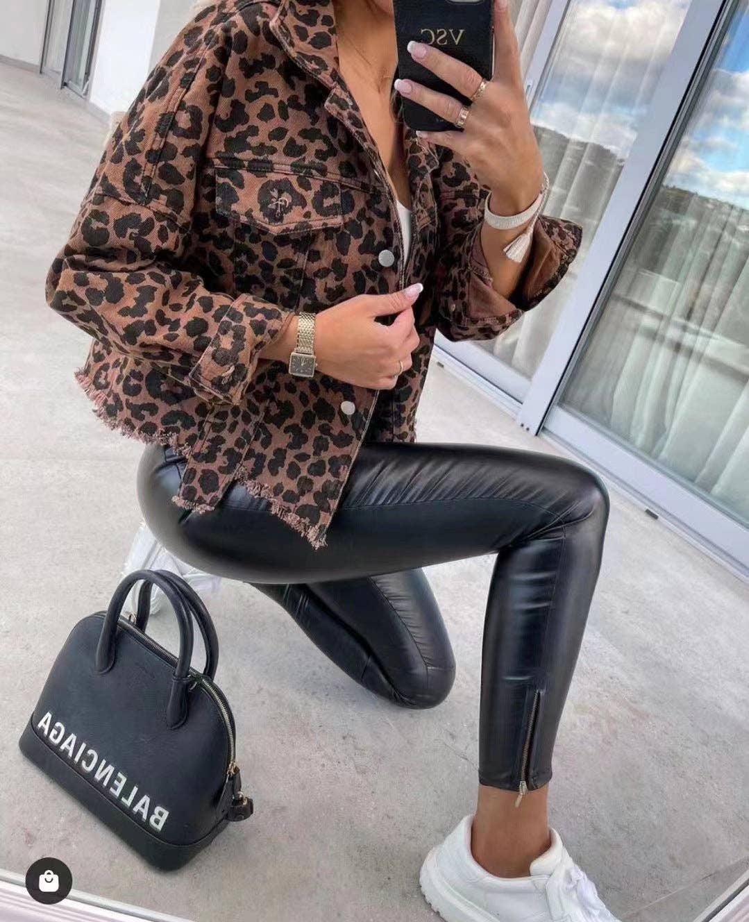 Ladies Long Sleeves Leopard Print Denim Jacket